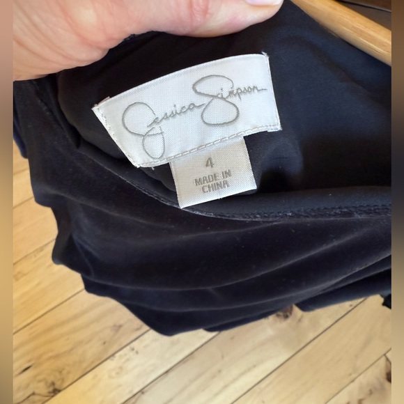 Beautiful Velvet Cocktail Mini - Picture 3 of 5